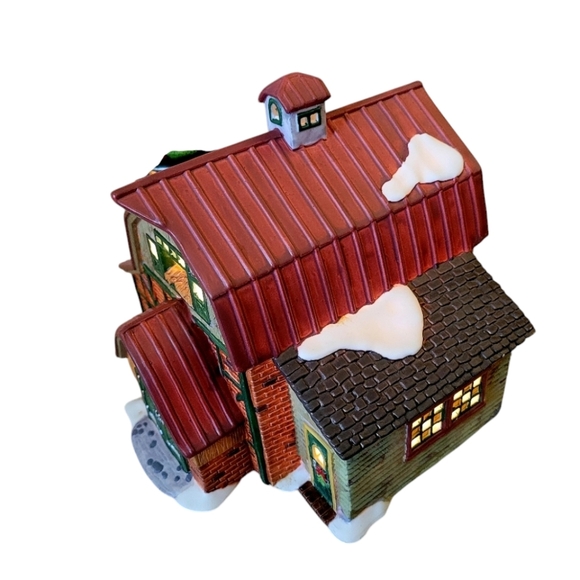 Heartland Valley Village Red Barn Silo Limited Edition Porcelain Lighted House - Picture 4 of 7